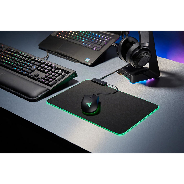 Razer Goliathus Extended Chroma Firefly V2 Mauspad Schwarz Gaming RGB-Beleuchtung verkabelt